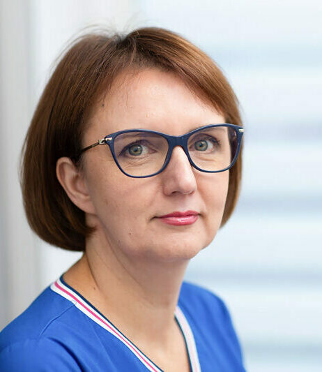 dr Anna Kruczek